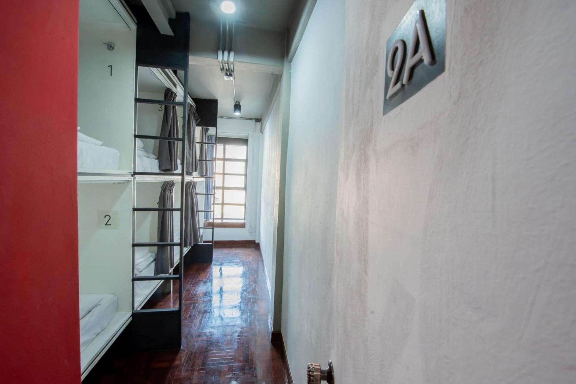 Mascotte Hostel Silom Bangkok Exteriér fotografie